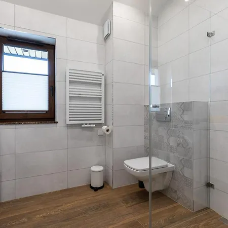 Amare A2 Mosty (Puck)